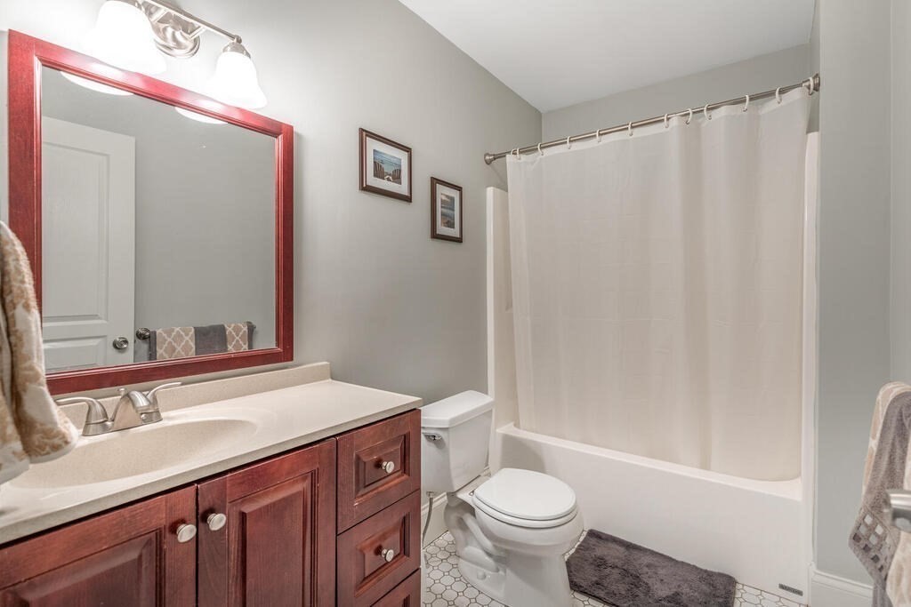 3 bed, 2 bath apartment for rent at 16 Roseclair St Unit 16, Dorchester — photo 22 of 25