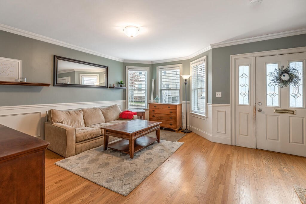 3 bed, 2 bath apartment for rent at 16 Roseclair St Unit 16, Dorchester — photo 4 of 25