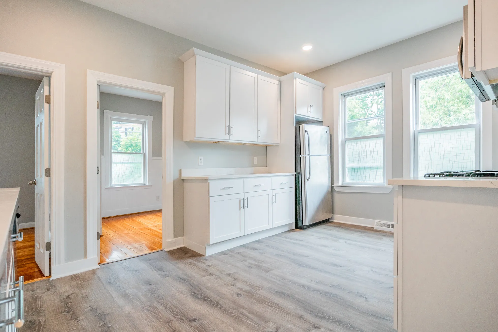 2 bed, 1 bath apartment for rent at 16 Rossmore Rd Unit 2, Jamaica Plain — photo 5 of 9