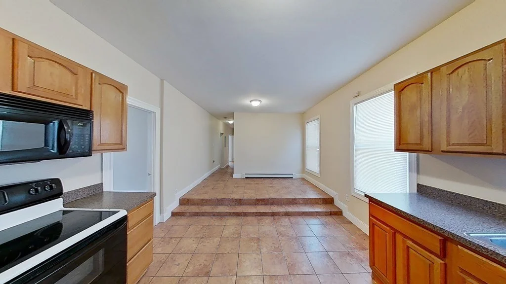 2 bed, 1 bath apartment for rent at 16 Ruthven St Unit 1, Dorchester — photo 3 of 15