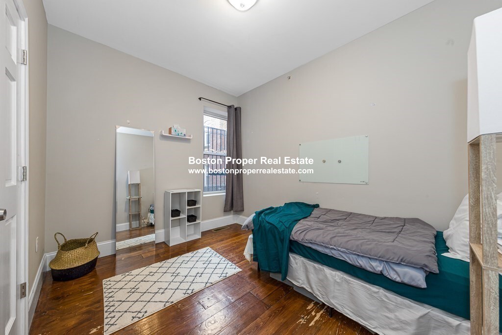 4 bed, 2 bath apartment for rent at 16 Sewall St Unit 1, Mission Hill — photo 8 of 11