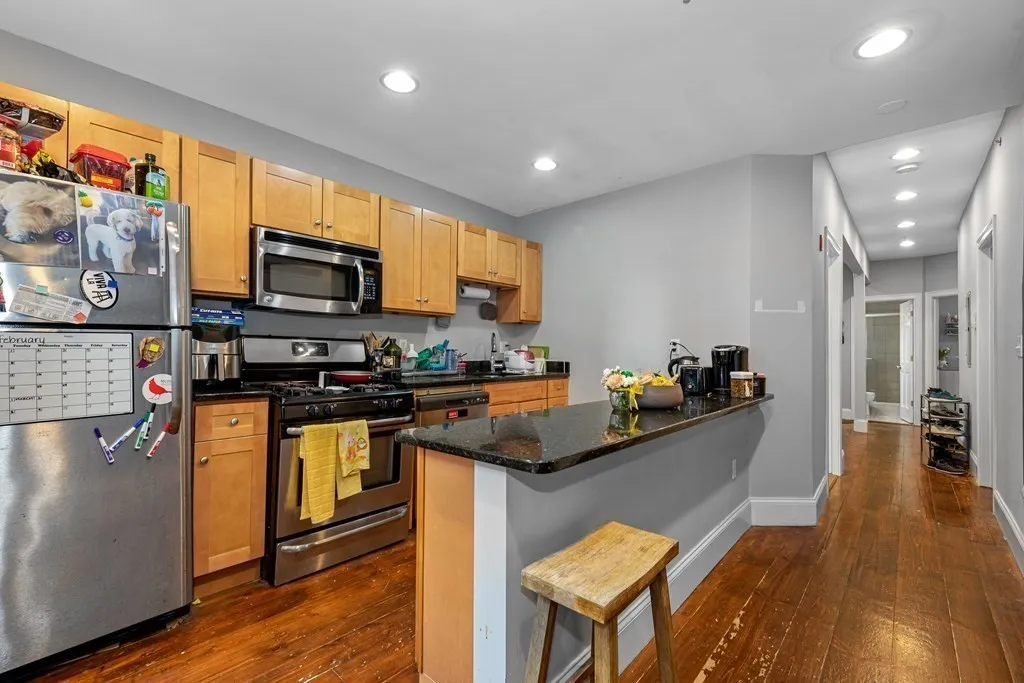 4 bed, 2 bath apartment for rent at 16 Sewall St Unit 3, Mission Hill — photo 15 of 40