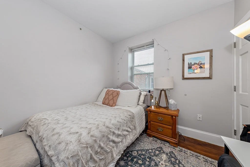 4 bed, 2 bath apartment for rent at 16 Sewall St Unit 3, Mission Hill — photo 3 of 40