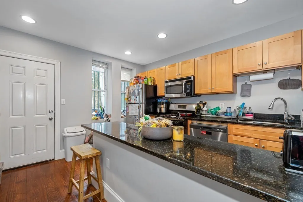 4 bed, 2 bath apartment for rent at 16 Sewall St Unit 3a, Mission Hill — photo 16 of 20