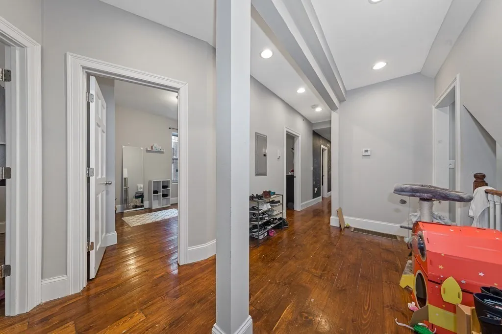 4 bed, 2 bath apartment for rent at 16 Sewall St Unit 3a, Mission Hill — photo 7 of 20