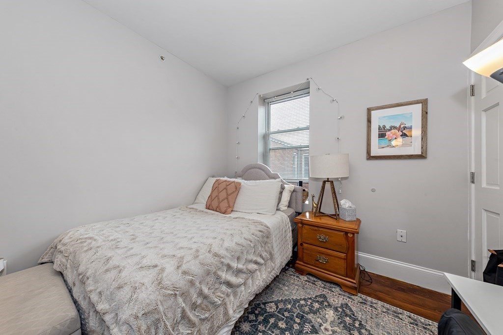 4 bed, 2 bath apartment for rent at 16 Sewall St Unit 4, Mission Hill — photo 3 of 40