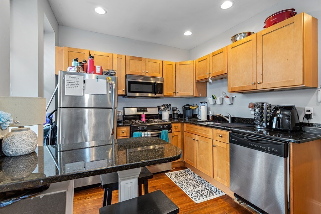 4 bed, 2 bath apartment for rent at 16 Sewall St Unit 4, Mission Hill — photo 39 of 40