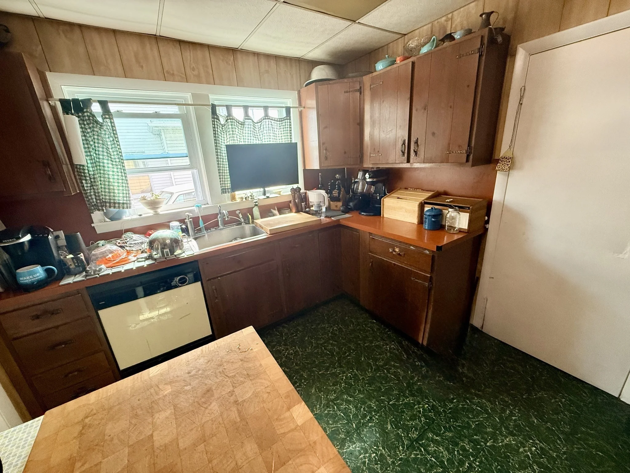 3 bed, 1 bath apartment for rent at 16 Shaw, Attleboro — photo 7 of 12