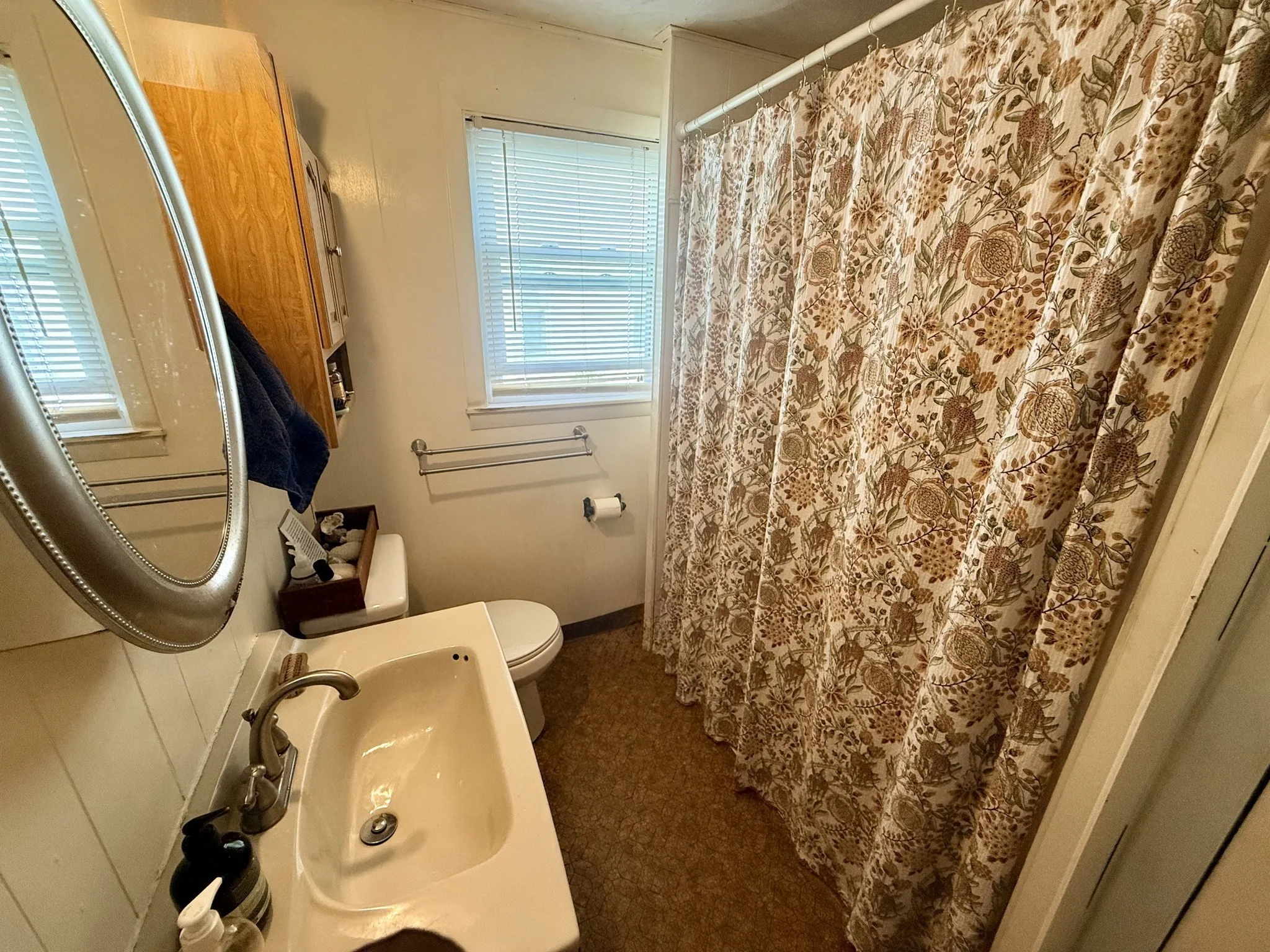 3 bed, 1 bath apartment for rent at 16 Shaw, Attleboro — photo 9 of 12