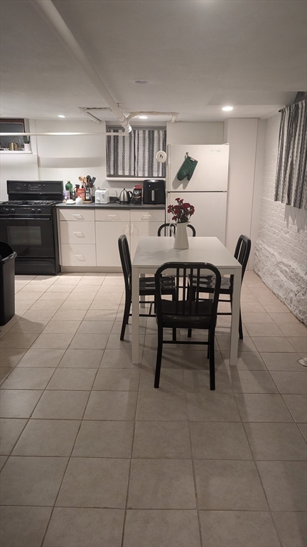 1 bed, 1 bath apartment for rent at 16 Shepard St Unit G, Neighborhood Nine — photo 12 of 18