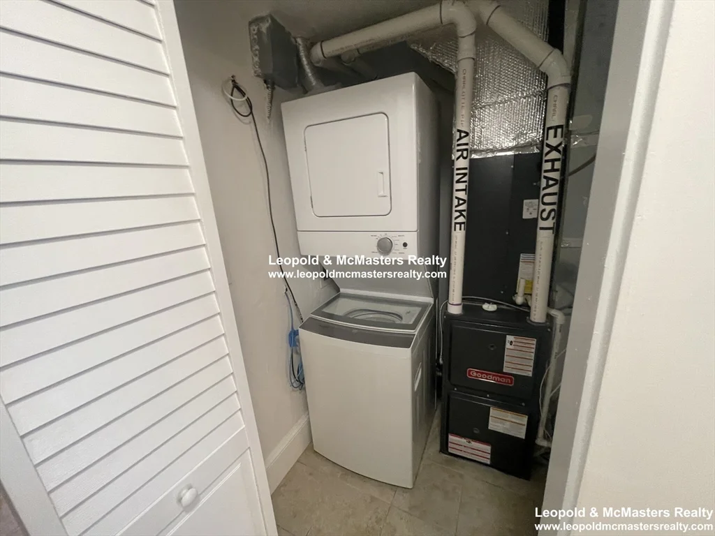 2 bed, 1 bath apartment for rent at 16 Short St Unit 2, Corey Hill — photo 8 of 14