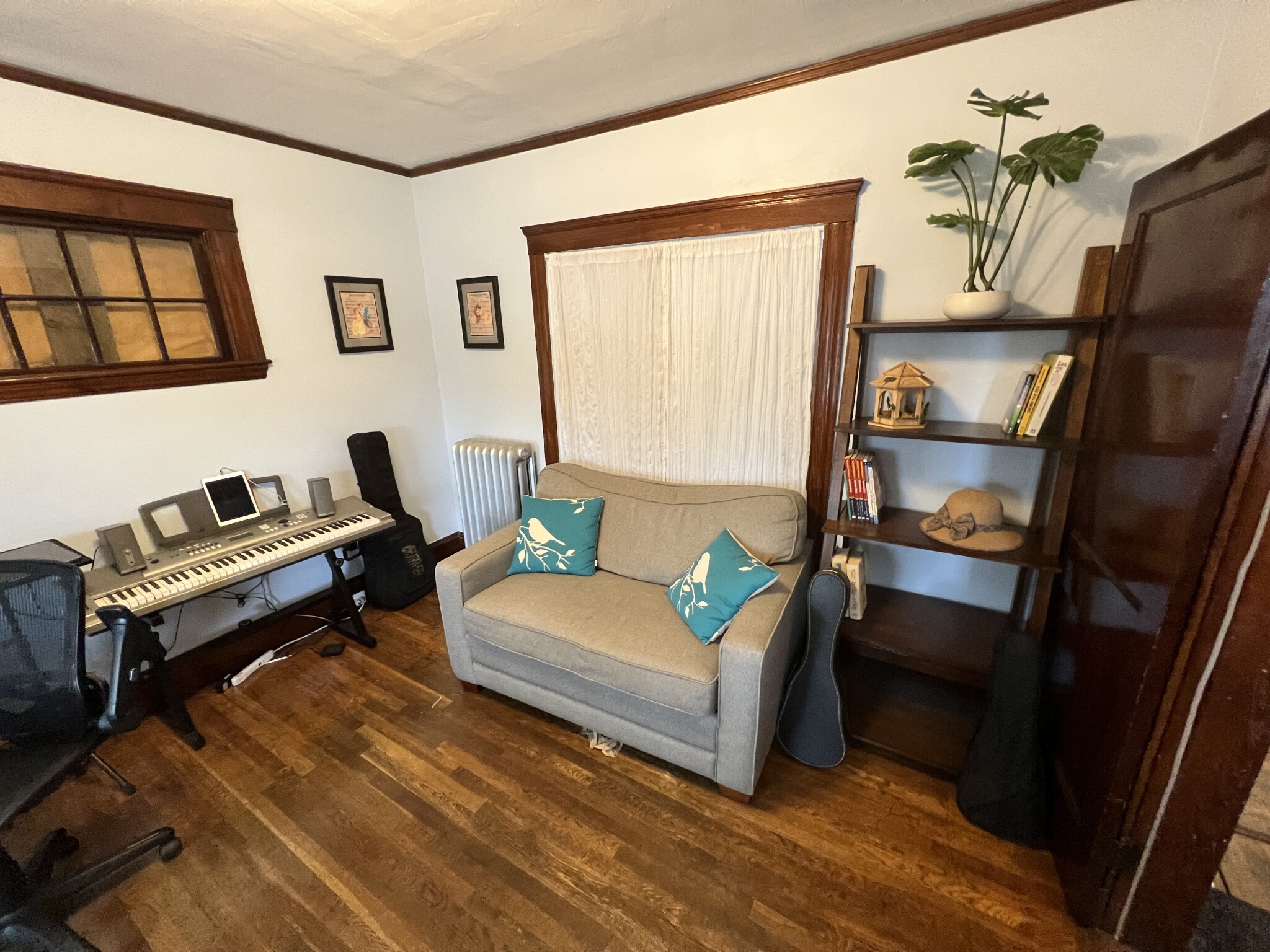 2 bed, 1 bath apartment for rent at 16 Silvey Pl Unit 2, Spring Hill — photo 3 of 31