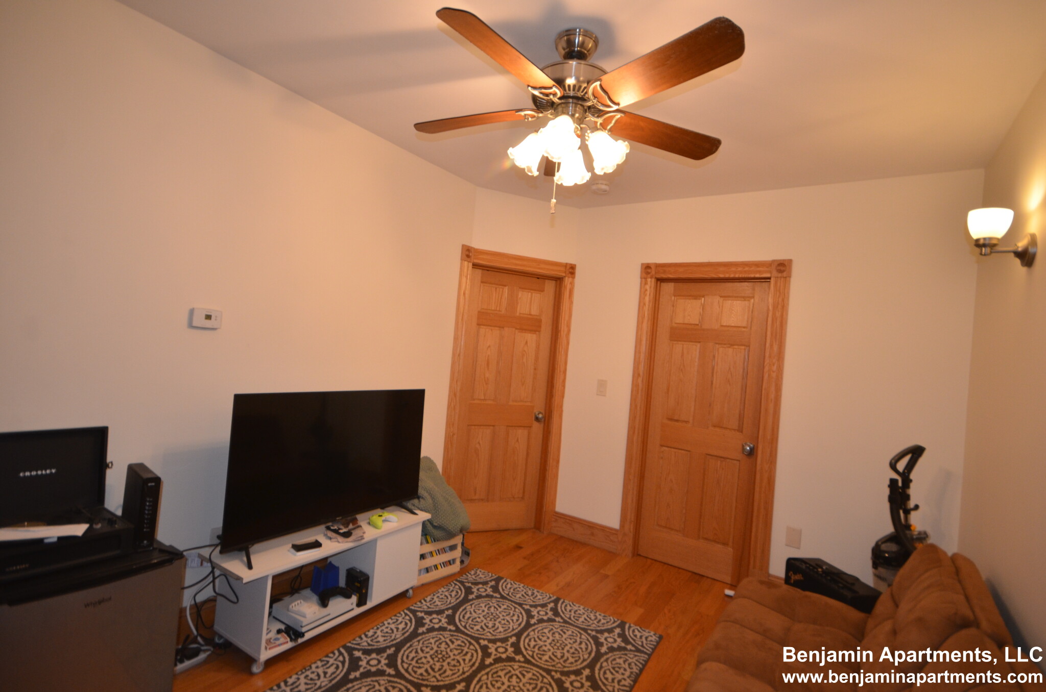 3 bed, 1 bath apartment for rent at 16 South Russell St Unit 2S, Beacon Hill — photo 15 of 23