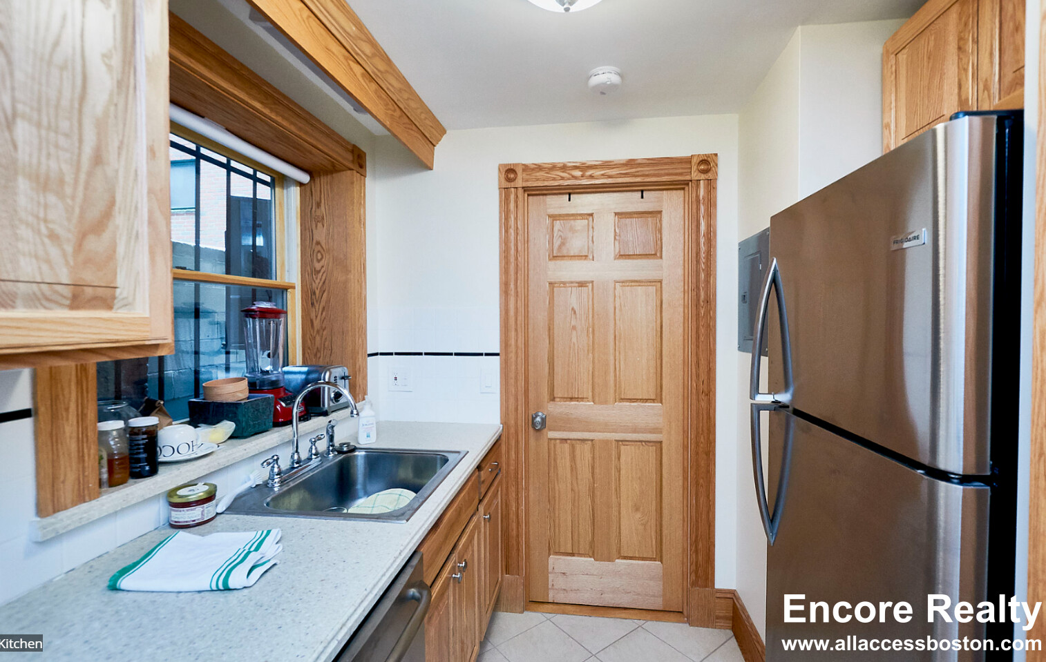1 bed, 1 bath apartment for rent at 16 South Russell St Unit B, Beacon Hill — photo 3 of 10