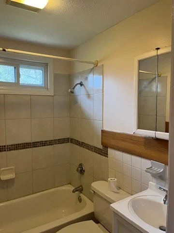 2 bed, 1 bath apartment for rent at 16 Spaulding St Unit B, Townsend — photo 10 of 16