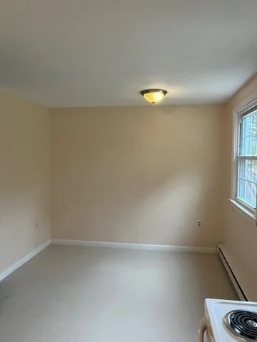 2 bed, 1 bath apartment for rent at 16 Spaulding St Unit B, Townsend — photo 7 of 16