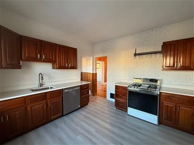 2 bed, 1 bath apartment for rent at 16 Stanford Ter Unit 2, Ward Two — photo 2 of 17