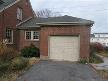 4 bed, 2 bath apartment for rent at 16 State Park Rd, Green Hill — photo 3 of 17