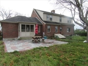 4 bed, 2 bath apartment for rent at 16 State Park Rd, Green Hill — photo 4 of 17
