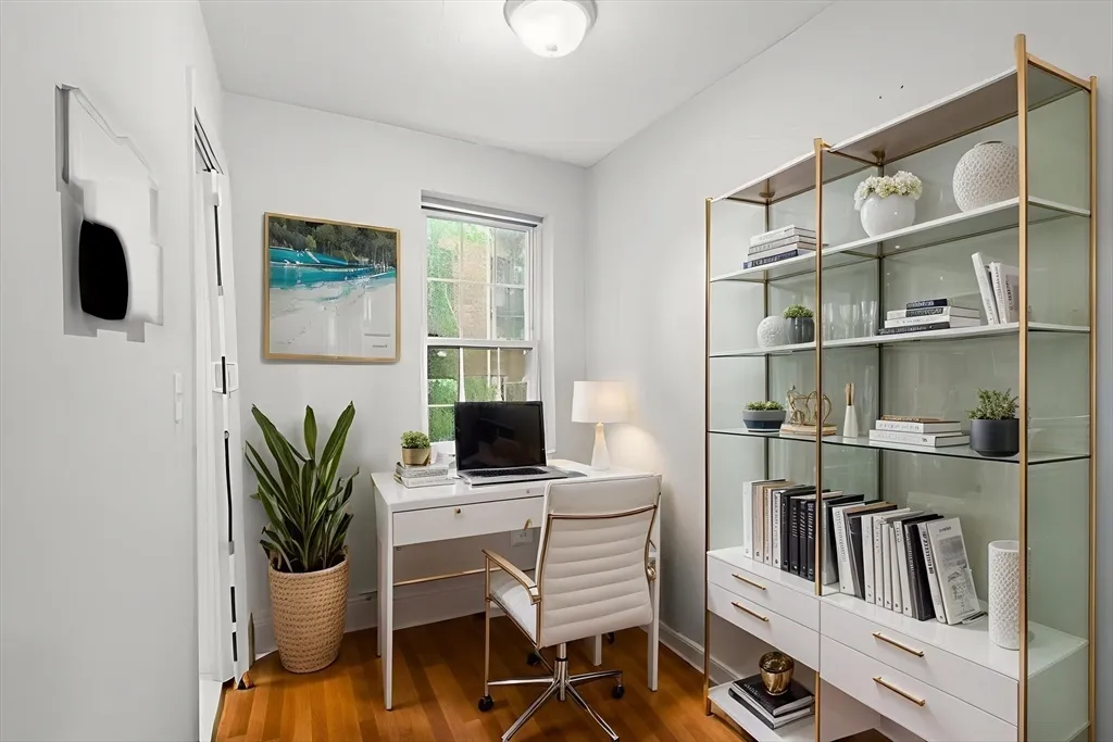 1 bed, 1 bath apartment for rent at 16 Stillman St Unit 3, North End — photo 3 of 11