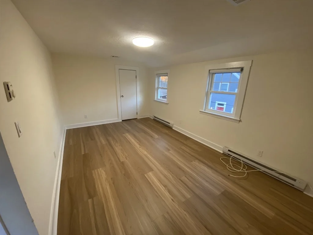 2 bed, 1 bath apartment for rent at 16 Stonecleve Rd Unit 16, Wellesley — photo 14 of 16