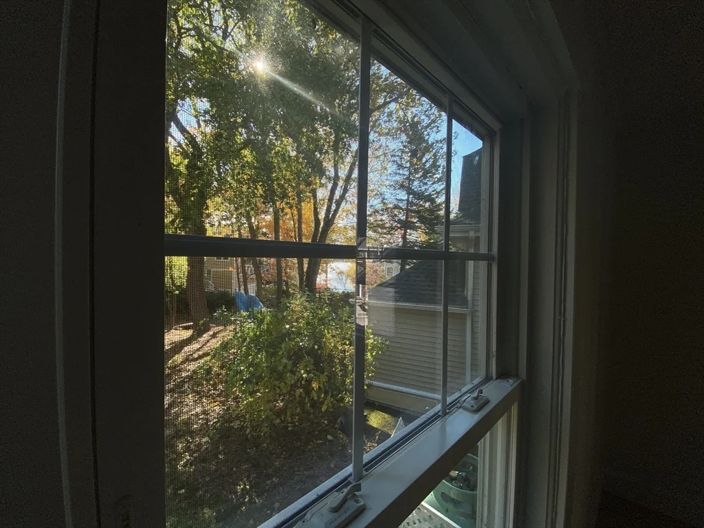 2 bed, 1 bath apartment for rent at 16 Stonecleve Rd Unit 16, Wellesley — photo 4 of 16