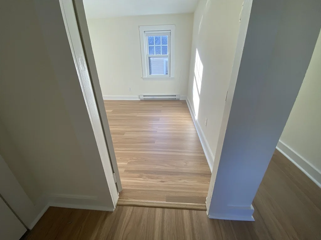 2 bed, 1 bath apartment for rent at 16 Stonecleve Rd Unit 16, Wellesley — photo 9 of 16