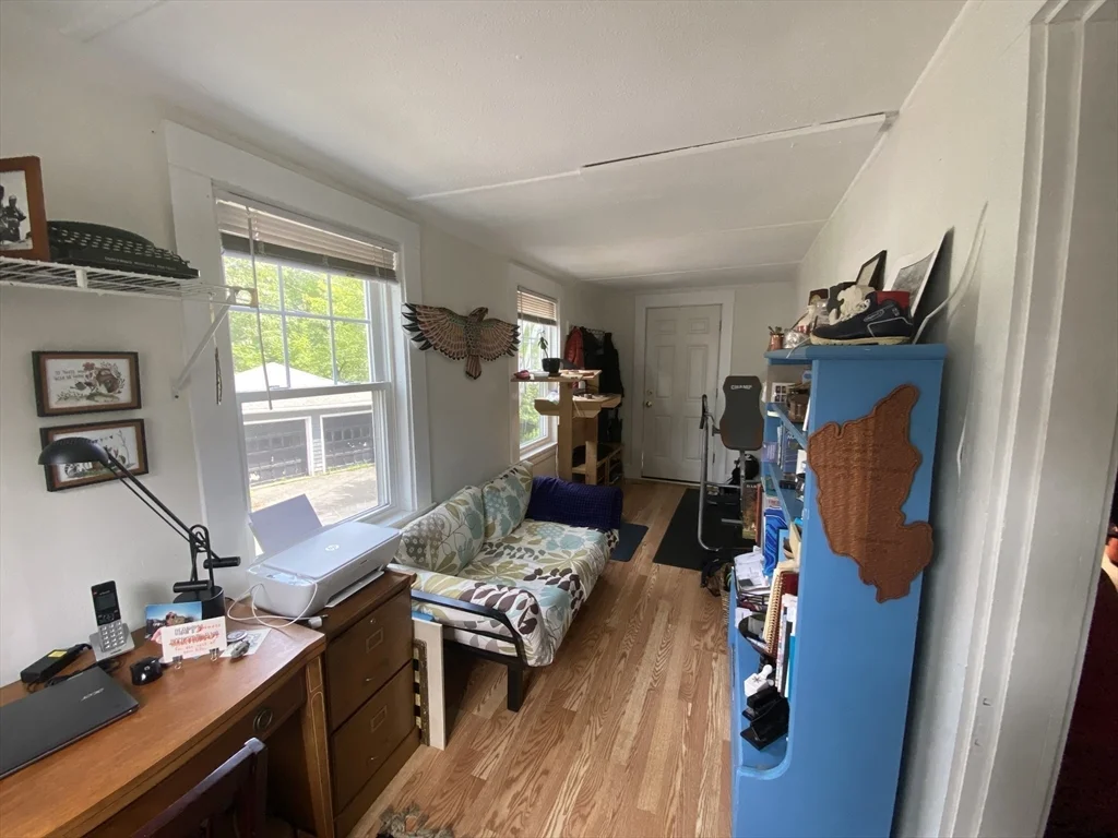 2 bed, 1 bath apartment for rent at 16 Stonecleve Rd Unit 16, Wellesley — photo 6 of 16