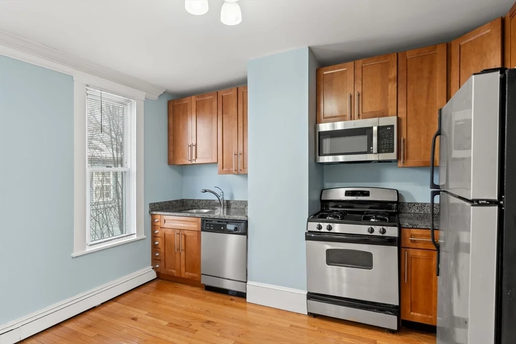2 bed, 1 bath apartment for rent at 16 Summer St Unit 2, Charlestown — photo 11 of 26
