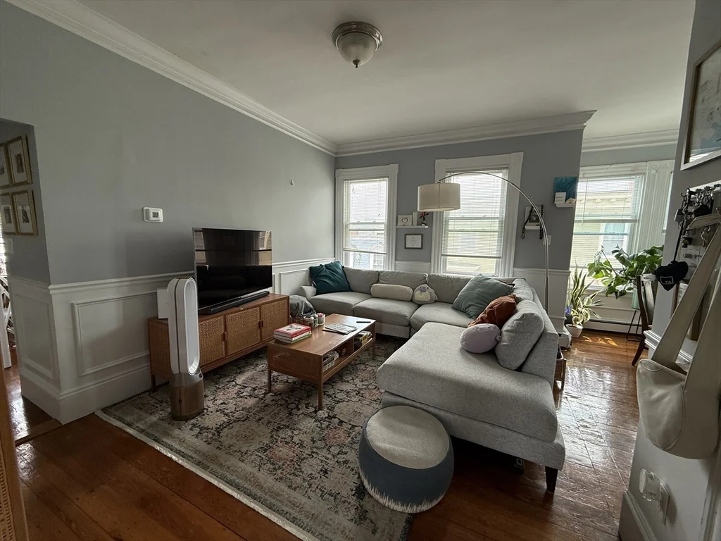2 bed, 1 bath apartment for rent at 16 Summer St Unit 3, Charlestown — photo 2 of 23