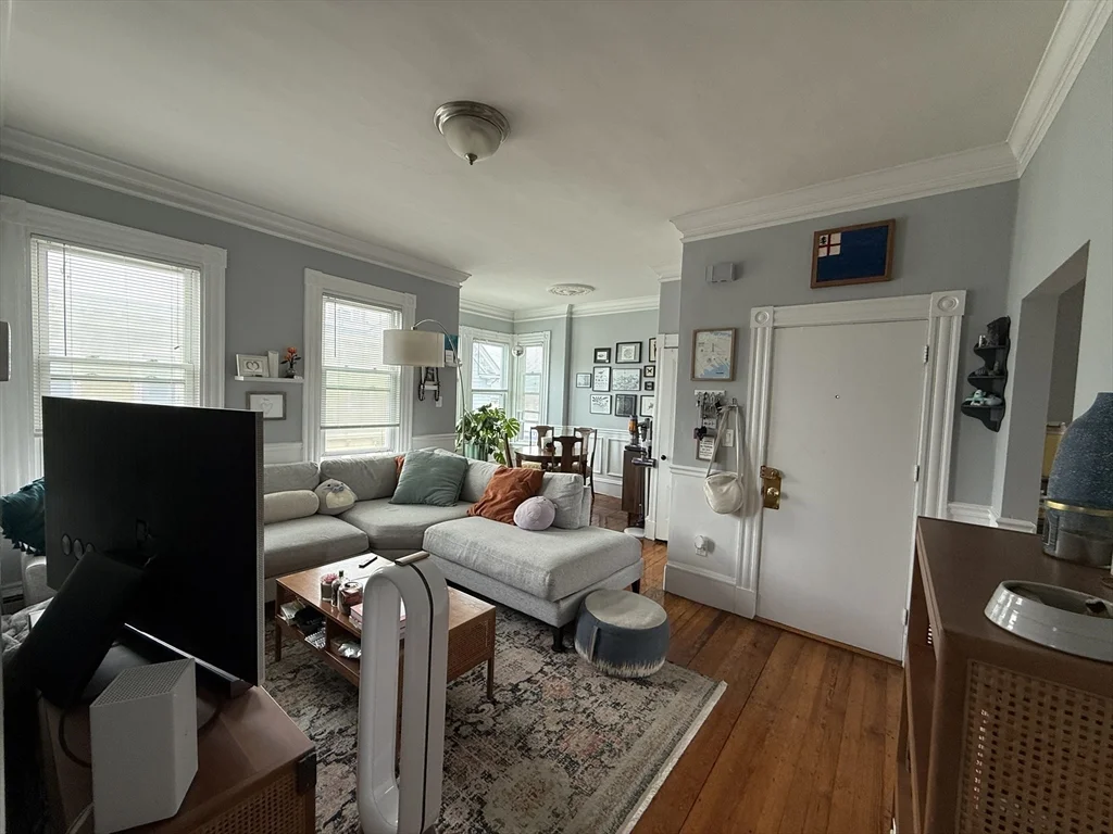 2 bed, 1 bath apartment for rent at 16 Summer St Unit 3, Charlestown — photo 6 of 23