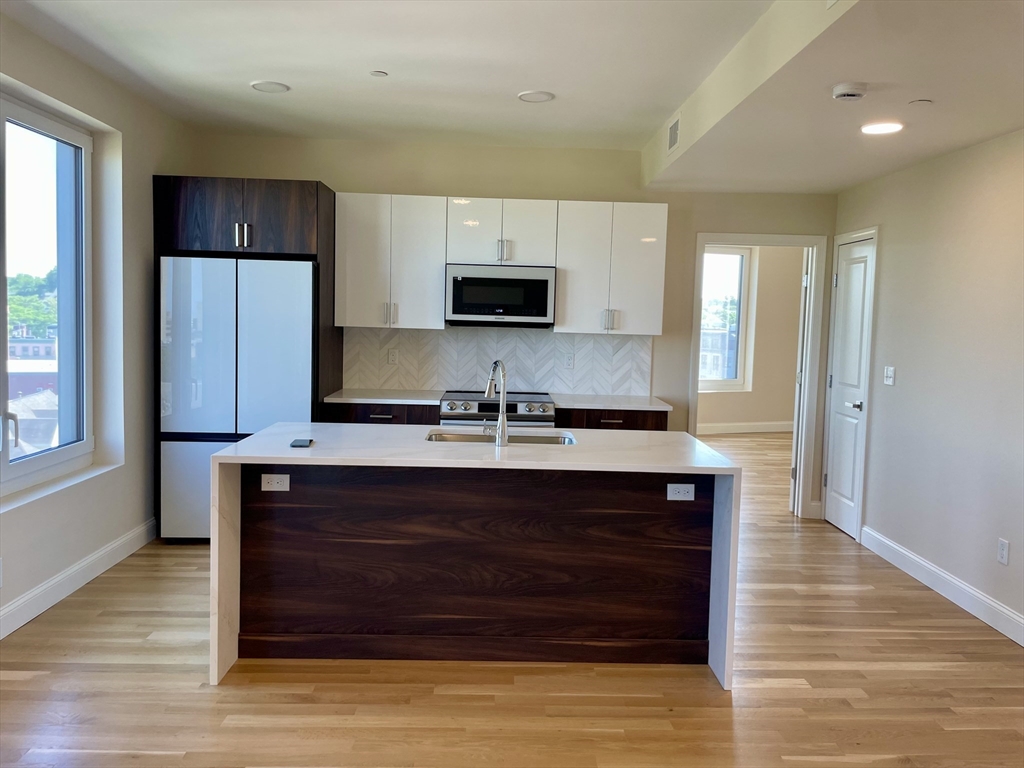 1 bed, 1 bath apartment for rent at 16 Taber St Unit 602, Boston