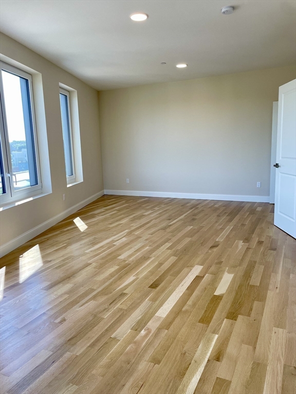 1 bed, 1 bath apartment for rent at 16 Taber St Unit 602, Boston — photo 4 of 13
