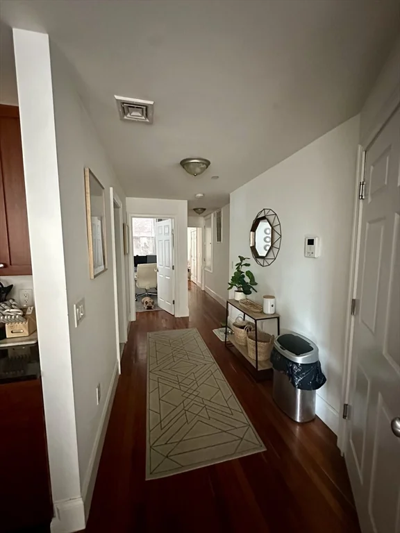 2 bed, 2 bath apartment for rent at 16 Temple St Unit 1, Beacon Hill — photo 5 of 15