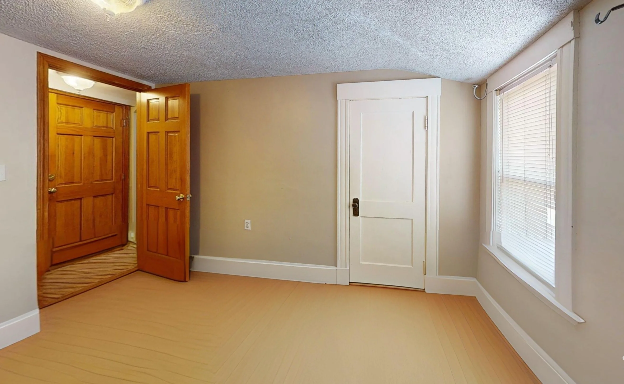 1 bed, 1 bath apartment for rent at 16 Templeton Pkwa Unit 3, Watertown — photo 2 of 6