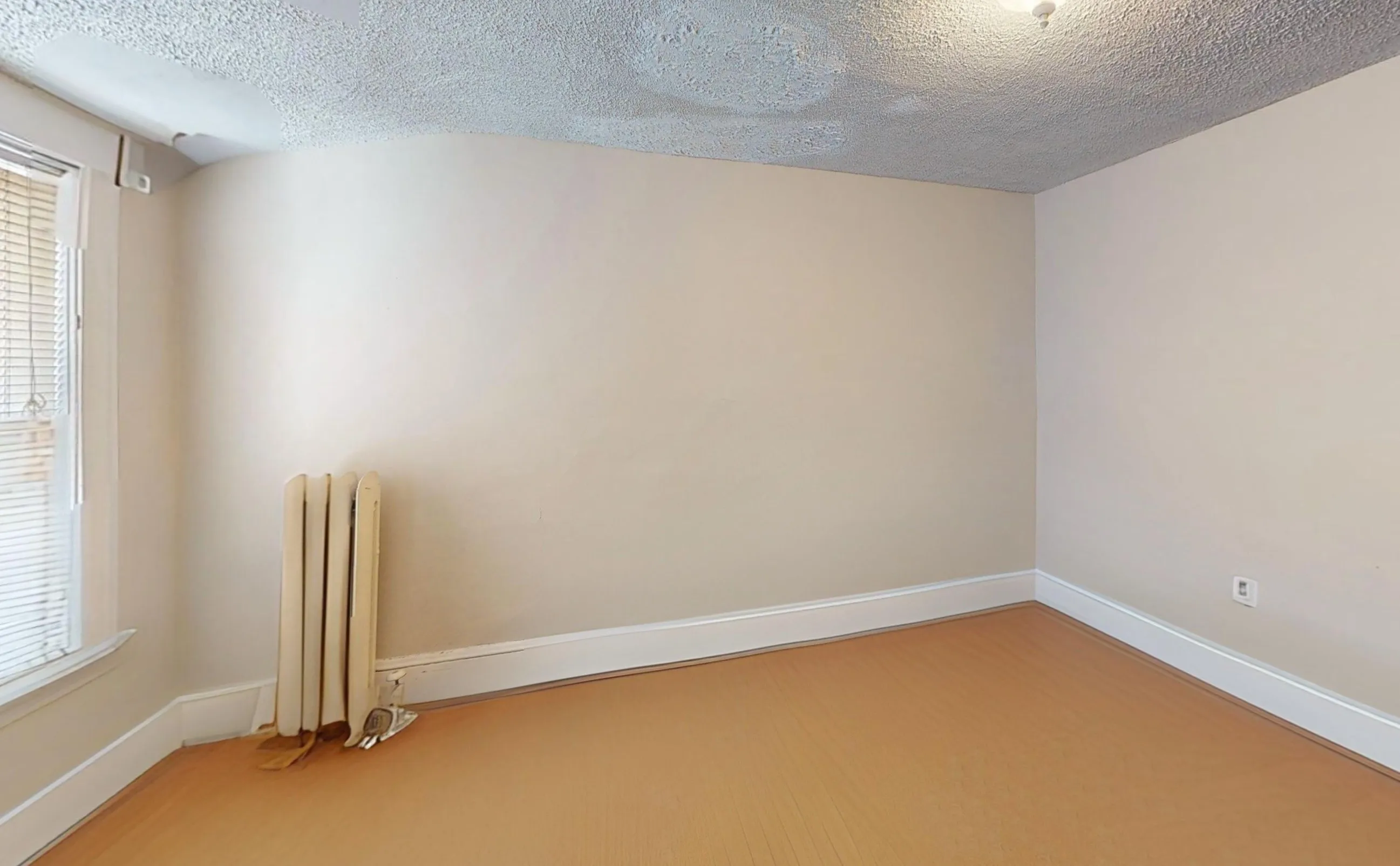 1 bed, 1 bath apartment for rent at 16 Templeton Pkwa Unit 3, Watertown — photo 3 of 6