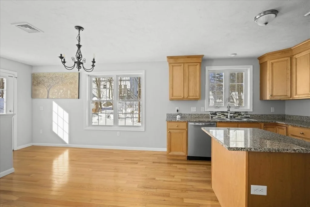 3 bed, 2 bath apartment for rent at 16 Third St Unit 0, Worcester — photo 19 of 33