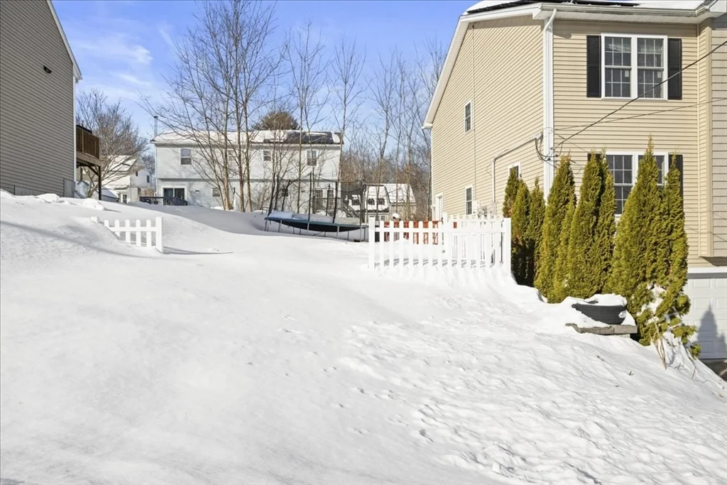 3 bed, 2 bath apartment for rent at 16 Third St Unit 0, Worcester — photo 33 of 33