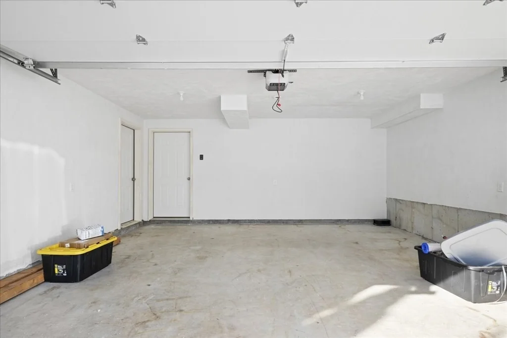 3 bed, 2 bath apartment for rent at 16 Third St Unit 0, Worcester — photo 27 of 33