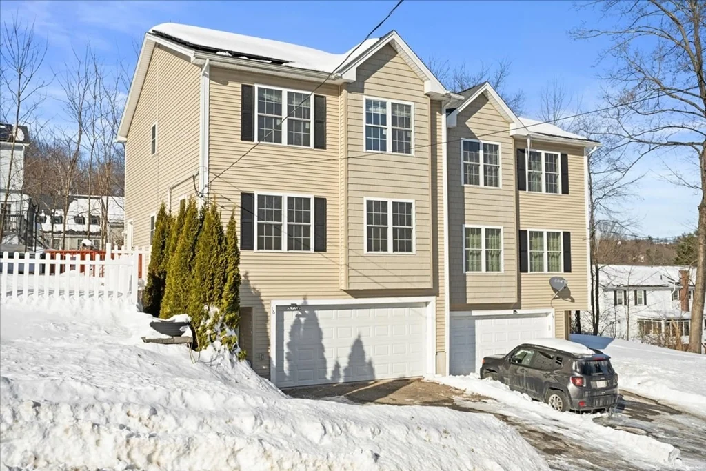 3 bed, 2 bath apartment for rent at 16 Third St Unit 0, Worcester — photo 1 of 33