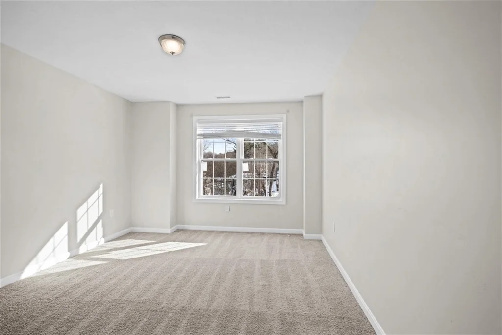3 bed, 2 bath apartment for rent at 16 Third St Unit 0, Worcester — photo 6 of 33
