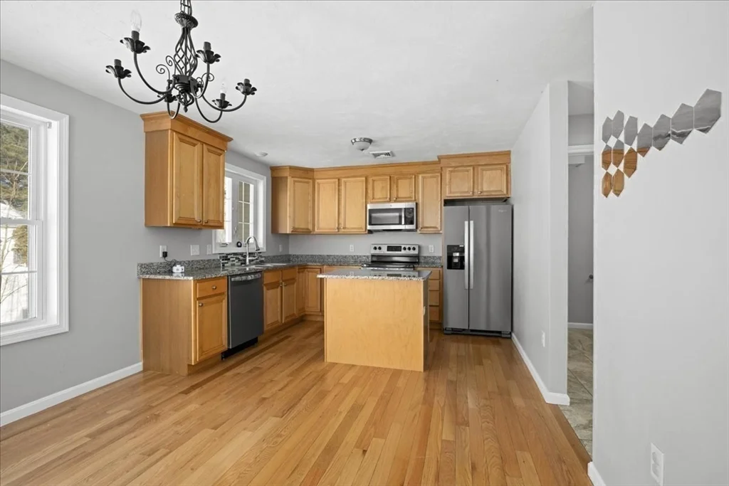 3 bed, 2 bath apartment for rent at 16 Third St Unit 0, Worcester — photo 16 of 33