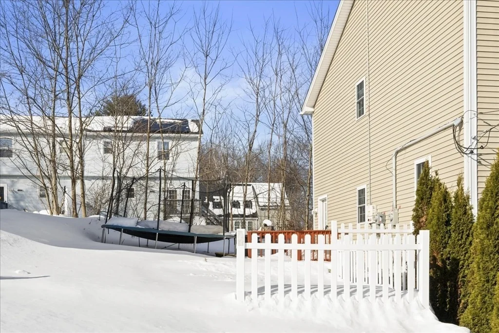 3 bed, 2 bath apartment for rent at 16 Third St Unit 0, Worcester — photo 28 of 33