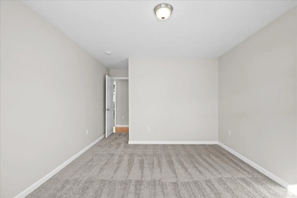 3 bed, 2 bath apartment for rent at 16 Third St Unit 0, Worcester — photo 22 of 33