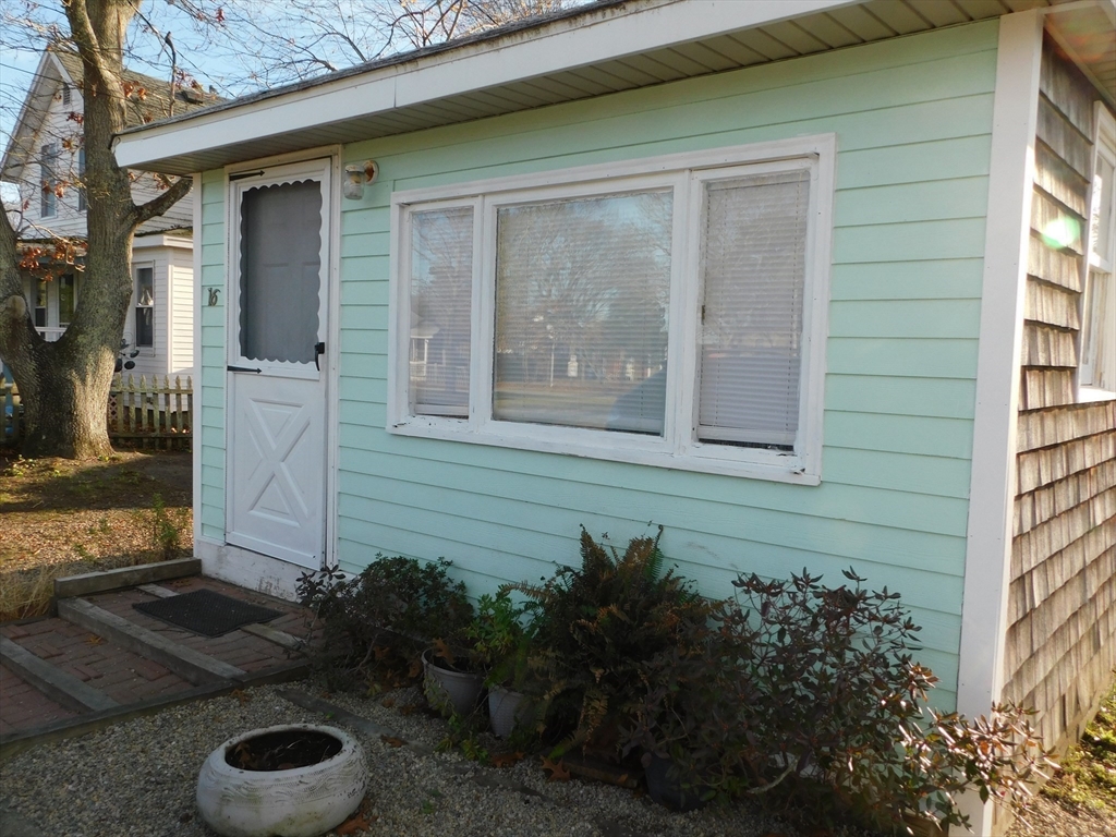 1 bed, 1 bath apartment for rent at 16 Thirteenth St, Wareham — photo 2 of 35