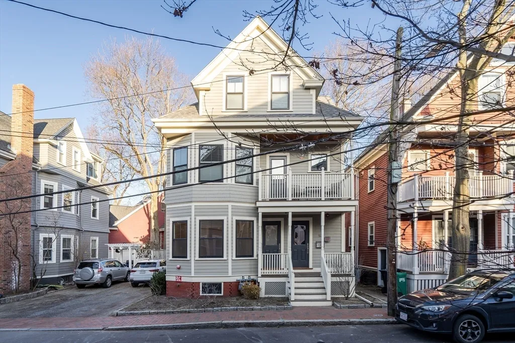 3 bed, 2 bath apartment for rent at 16 Traymore St Unit 16, Baldwin — photo 19 of 22