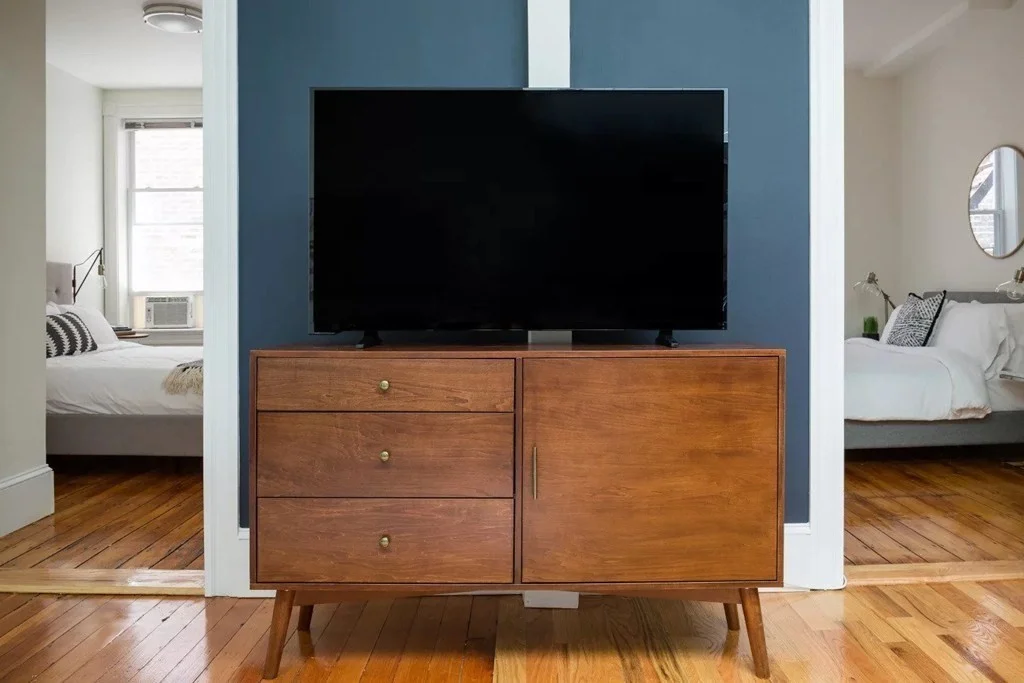 2 bed, 1 bath apartment for rent at 16 Union Park Unit 2, Boston — photo 3 of 11
