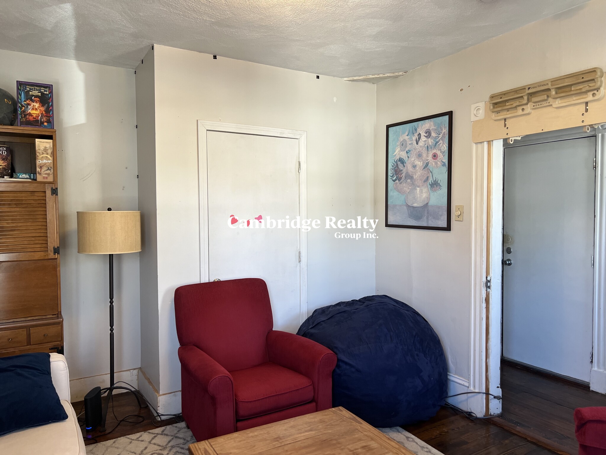 3 bed, 1 bath apartment for rent at 16 Valentine St Unit 2, Cambridgeport — photo 6 of 11