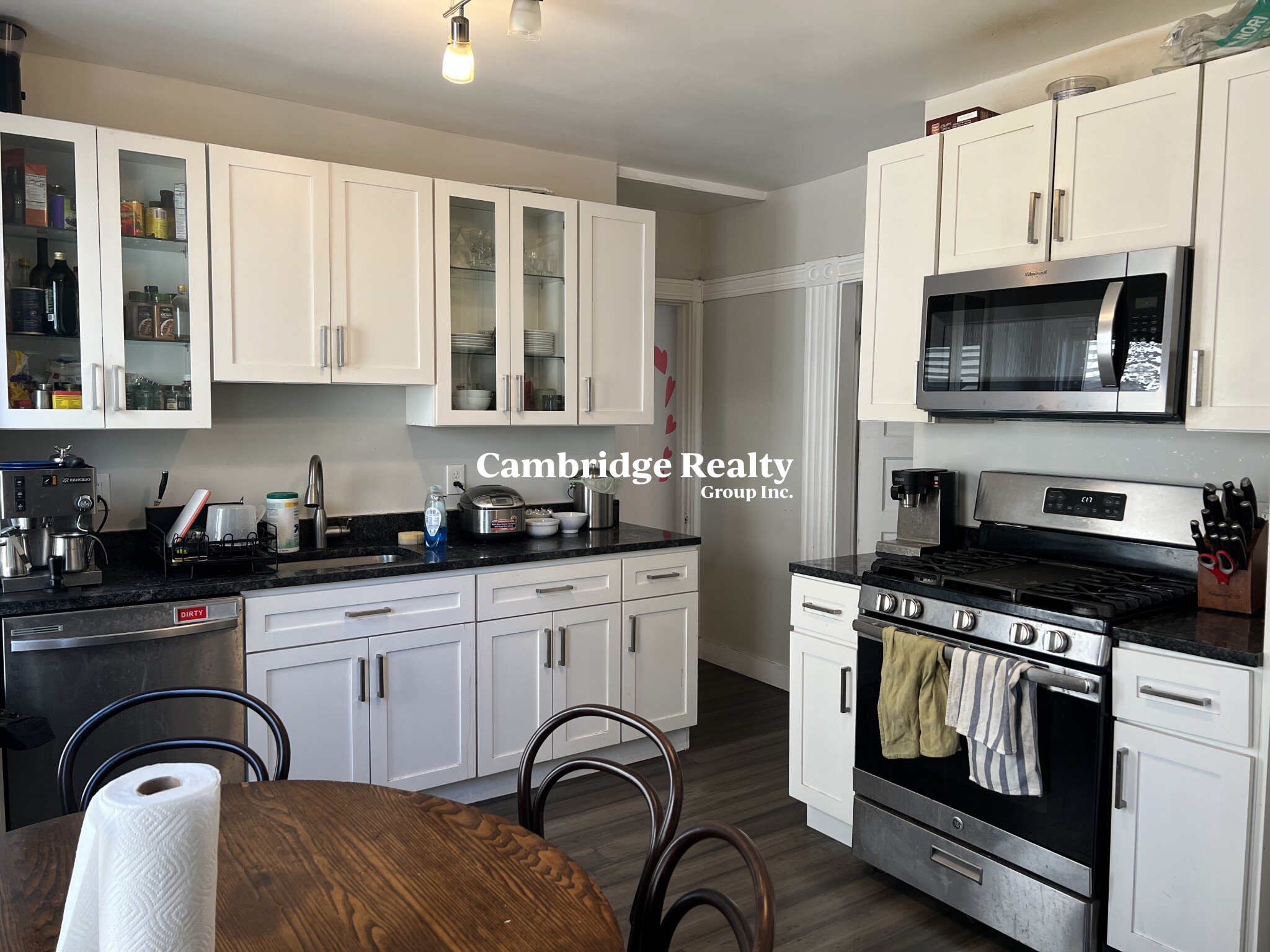 3 bed, 1 bath apartment for rent at 16 Valentine St Unit 2, Cambridgeport — photo 1 of 11