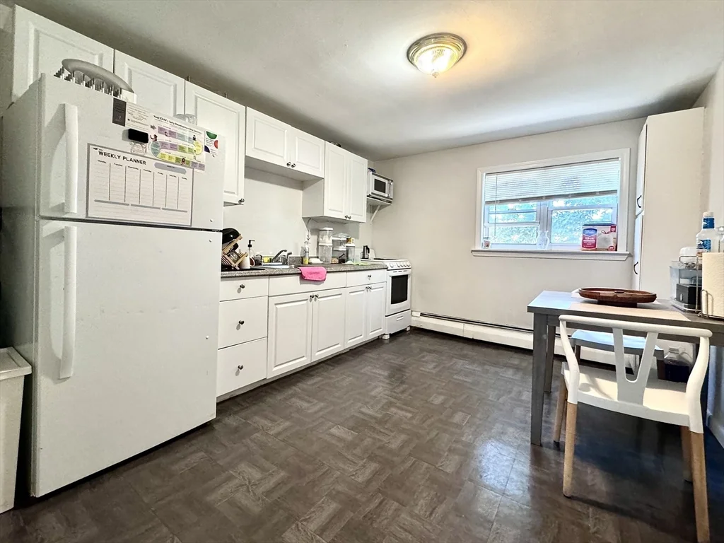 1 bed, 1 bath apartment for rent at 16 Vinal St Unit 3, Brighton — photo 3 of 18